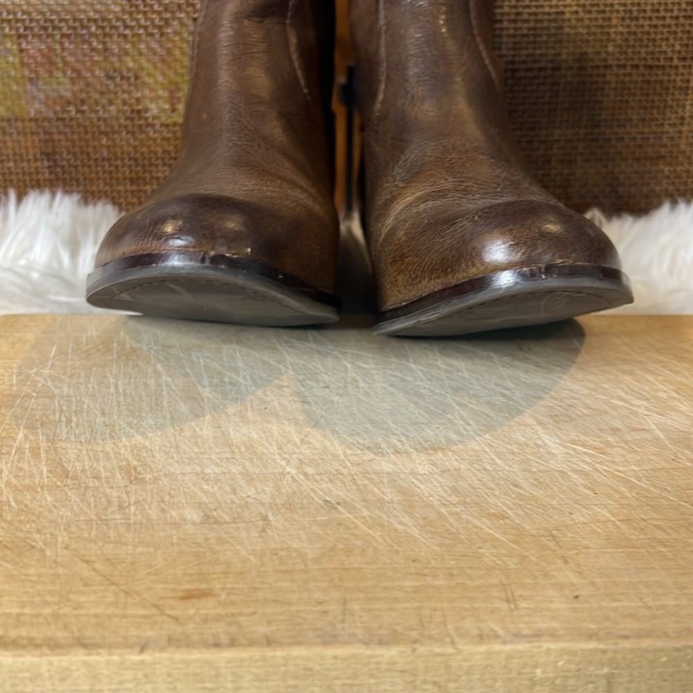 Frye Jolene Leather Pull On Booties - Picture 6 of 8